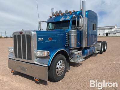 2015 Peterbilt 389 EXHD T/A Truck Tractor