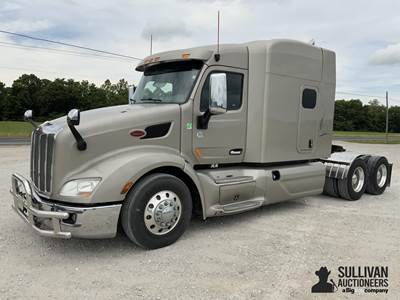 2015 Peterbilt 579 T/A 6X4 Sleeper Truck Tractor