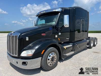 2015 Peterbilt 579 T/A Truck Tractor