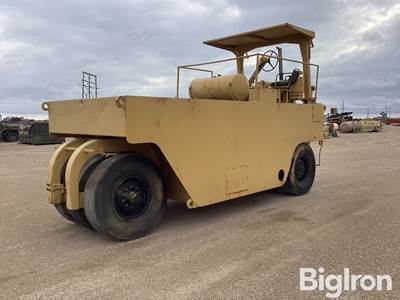 BMCO Rubber Tire Roller Packer