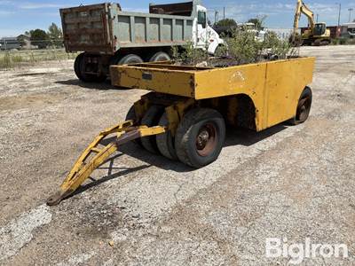 Tampo R-9 Pull-Type Pneumatic Roller