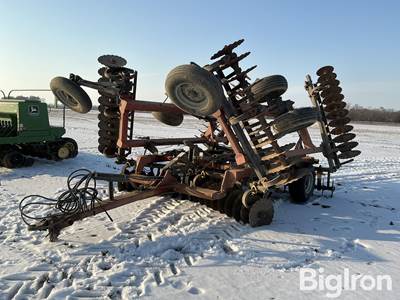 Case IH 330 Turbo Till