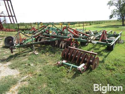 Glencoe Soil Saver Disk Chisel w/5 Bar Harrow
