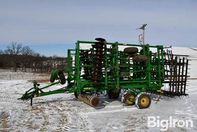 John Deere 2310 39'9" Mulch Finisher