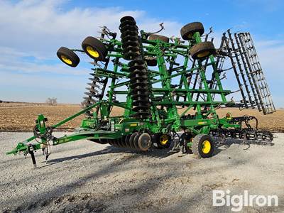 2022 John Deere 2330 33' 9" Mulch Finisher