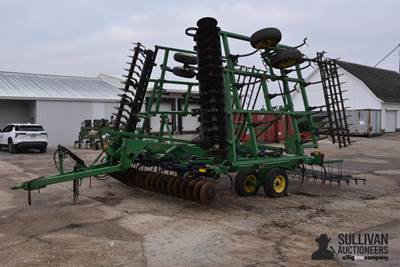 John Deere 726 Mulch Finisher