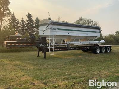2008 Behnke 45’ Tri/A Trailer w/Willmar Side Shooter Box