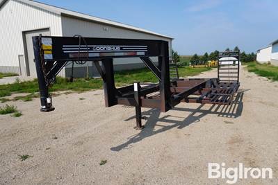 2006 Donahue T/A Swather Carrier Trailer w/Ramps