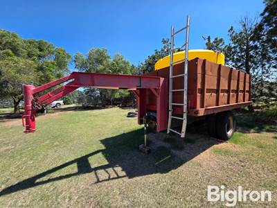 Hm S/A Gooseneck Trailer w/ Tanks
