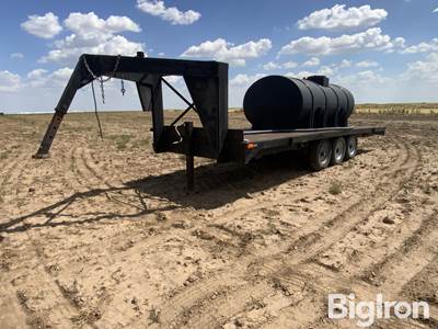 2010 Homemade 1,250-Gal Poly Tank Tri/A Fertilizer Trailer