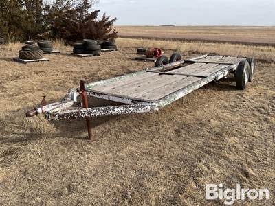 Massey-Ferguson MF9 Donahue Style T/A Trailer