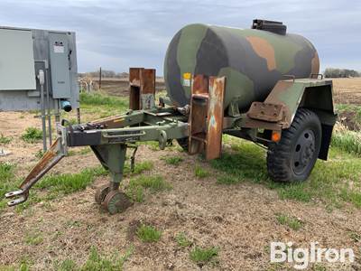 400-Gal Water Tank Trailer