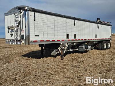 2025 Wilson DWH-750 Agrilite T/A Conveyor Trailer