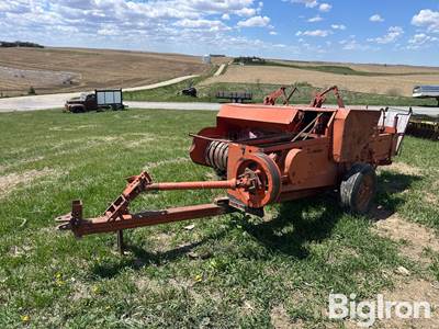 Allis-Chalmers 303 Small Square Baler