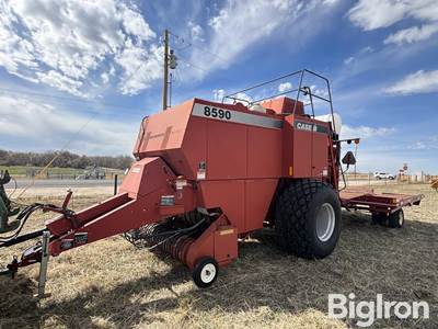1998 Case IH 8590 Big Square Baler W/Accumulator