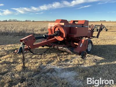 1989 Hesston 4650 Small Square Baler