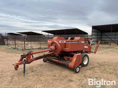 1987 Hesston 4650 Small Square Baler