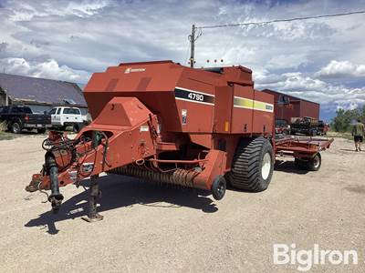 1999 Hesston 4790 Big Square Baler W/accumulator