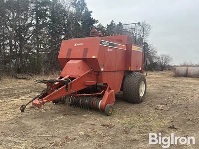 Hesston 4910 Large Square Baler