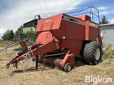 Hesston 4910 Large Square Baler