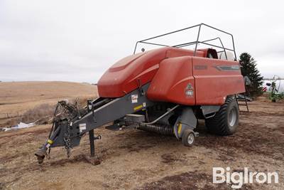 Hesston 7434 Big Square Baler