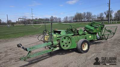 John Deere 24T Small Square Baler