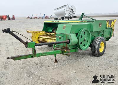 John Deere 338 Wire Tie Small Square Baler