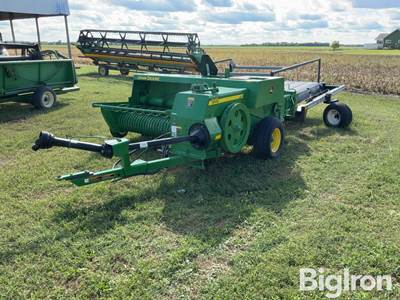 John Deere 348 Small Square Baler & Hoelscher accumulator