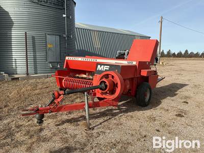 Massey Ferguson 128 Small Square Baler
