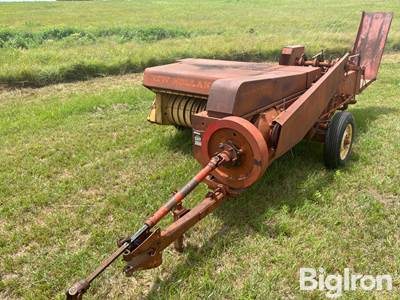 New Holland 268 Small Square Baler