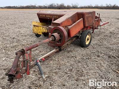 New Holland 271 Hayliner Small Square Baler