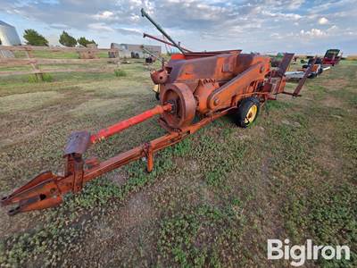 New Holland 281 Small Square Baler