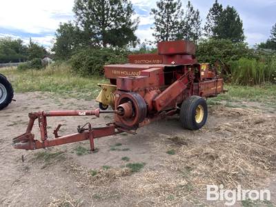 1974 New Holland 283 Small Square Baler