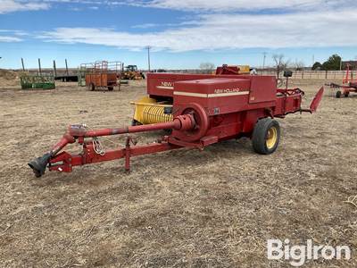 New Holland 575 Small Square Baler