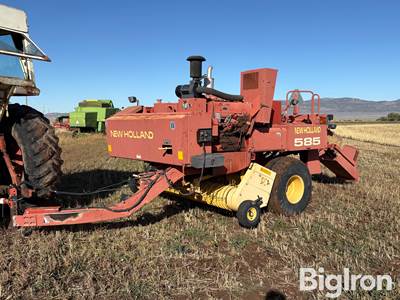 1997 New Holland 585 Small Square Baler