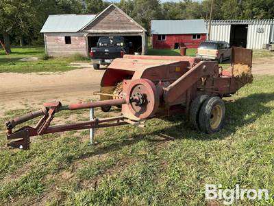 New Holland 68 Small Square Baler