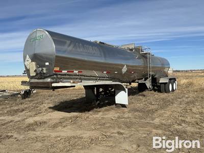 1984 Brenner 5,000-Gal T/A Tanker Trailer