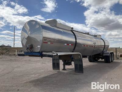 1979 Polar Double Compartment T/A Tanker Trailer