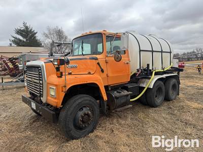 1990 Ford L8000 T/A Tanker Truck