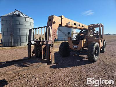 Lull 644B-37 Highlander 4x4x4 Telehandler