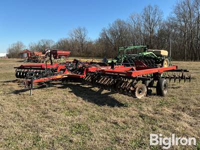 Case IH 340 True Tandem Disk