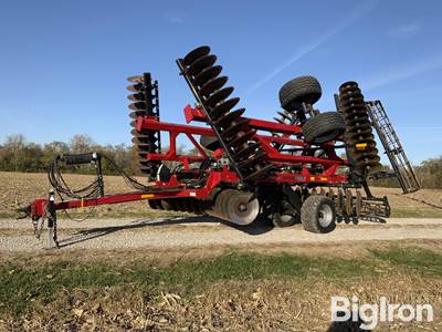 2020 Case IH 345 25' Disk Harrow W/Hydraulic Tiger Paw Crumbler
