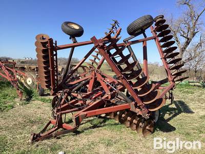 Case IH 490 28’ Tandem Disk