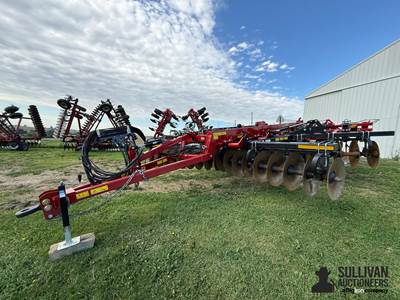 2022 Case IH 875 Ecolo-Tiger 9-Shank Disk Ripper