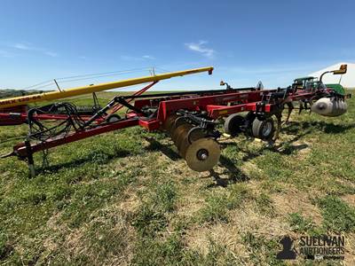 2010 Case IH Conser-Till 690 Disk Ripper