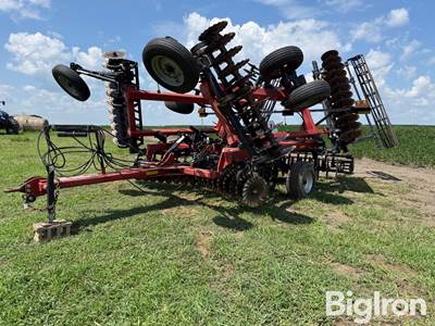 Case IH 330 Turbo Till