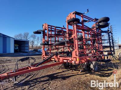 Case Tiger-Mate II 46' Field Cultivator