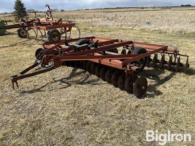 International 330 Tandem 12’ Disk