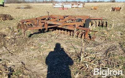 International 470 14' Disk Harrow