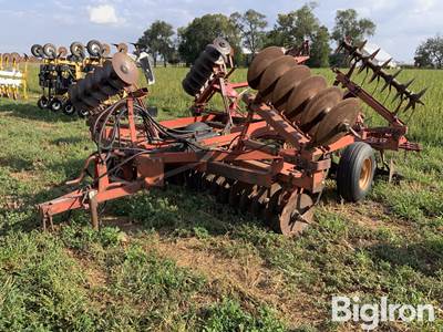 International 475 18’ Disk w/Harrow